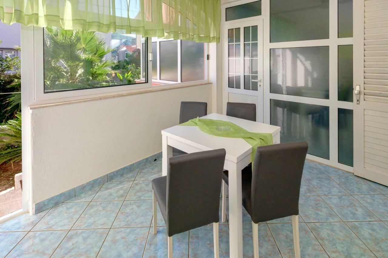 Apartments Ana Buratovic Стари Град Екстериор снимка