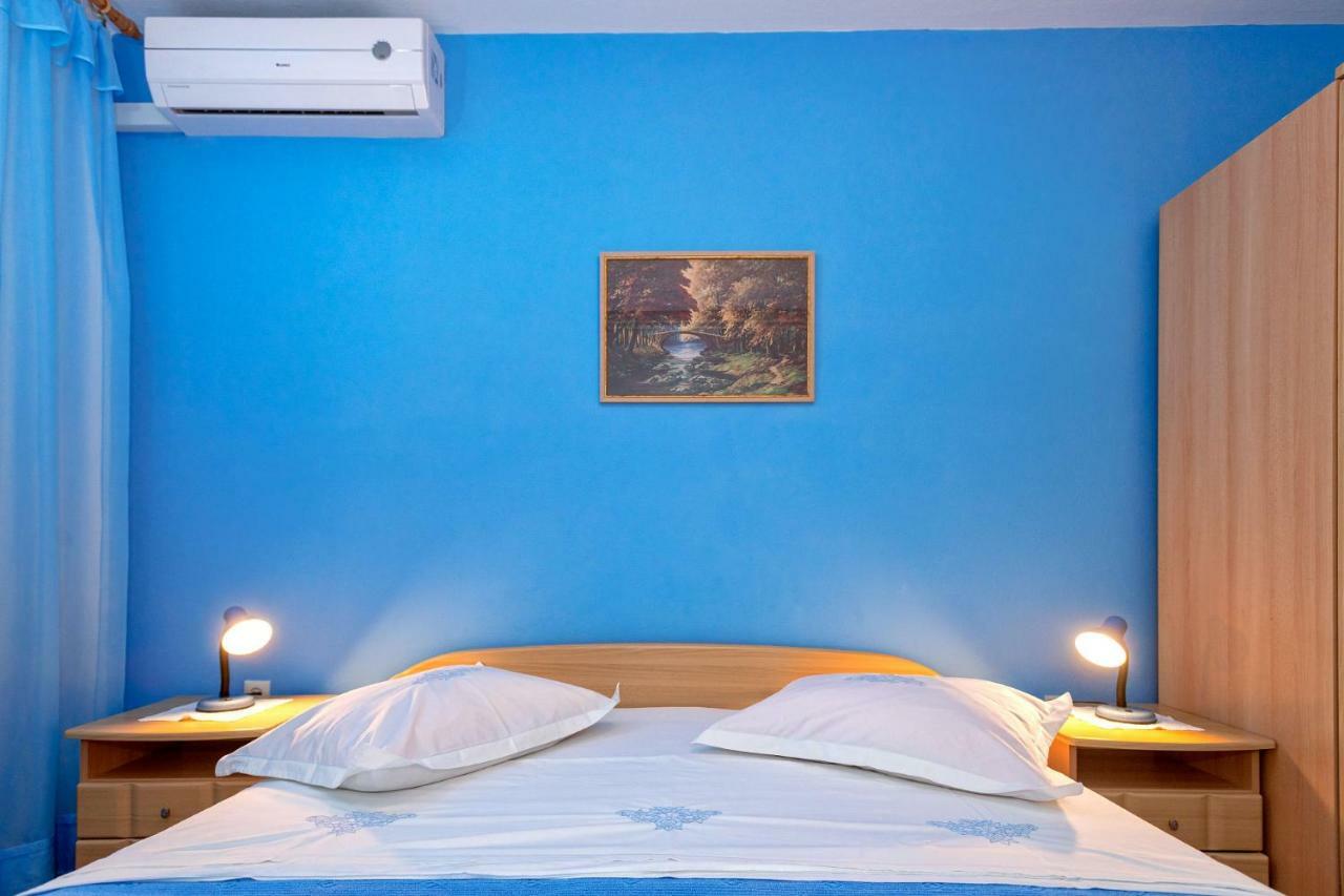 Apartments Ana Buratovic Стари Град Екстериор снимка