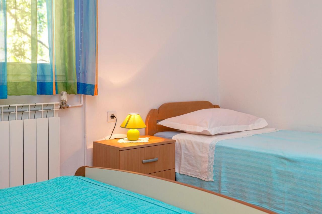 Apartments Ana Buratovic Стари Град Екстериор снимка